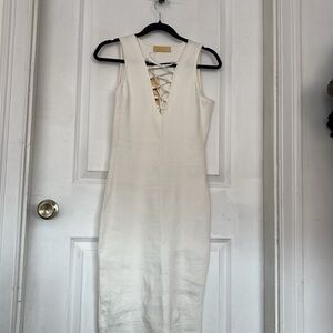 L/C-Lauren Conrad NWT- cream body hugging mini